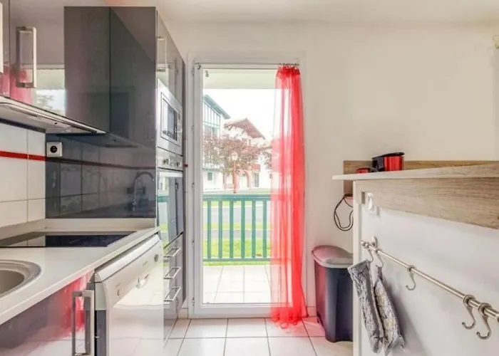 Cosy Avec Terrasse - 4 Pers. - Fr-1-4-711 * Urrugne